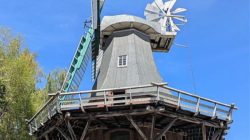 Holländermühle im Museumspark des Deutschen Tecxhnikmuseums
