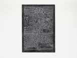Der hölzerne Druckstock einer Armenbibel zeigt in der oberen Hälfte religiöse Motive. Im Zentrum ist Jesus am Kreuz, in der unteren Hälfte steht Text.